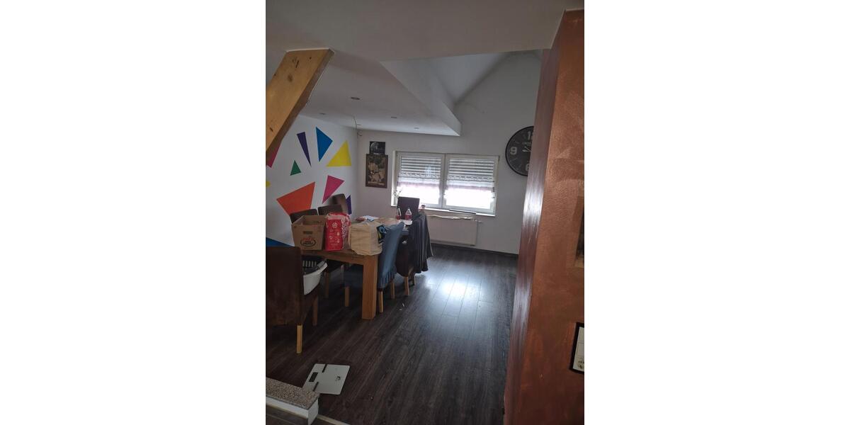 Einfamilienhaus Rommerskirchen - 7 Zimmer, 230 m&sup2;, 250.000&euro; | Angebot:25995741