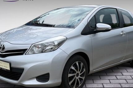 Toyota Yaris 72.100 km 6.000 &euro; Langerwehe 52379