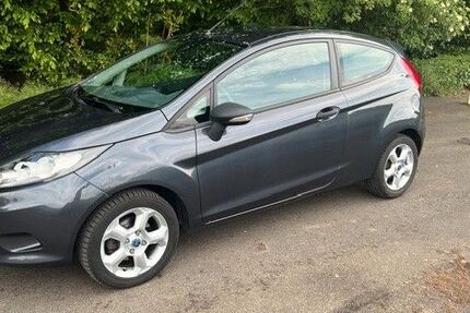 Ford Fiesta 132.400 km 2.500 &euro; Frechen 50226