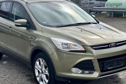 Ford Kuga 158.840 km 8.950 &euro; Bornheim 53332