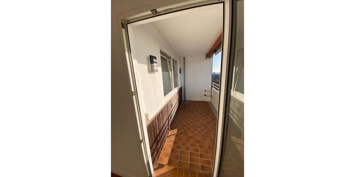 Etagenwohnung Köln Mülheim - 3 Zimmer, 92 m&sup2;, 1.350&euro; | Angebot:25925590