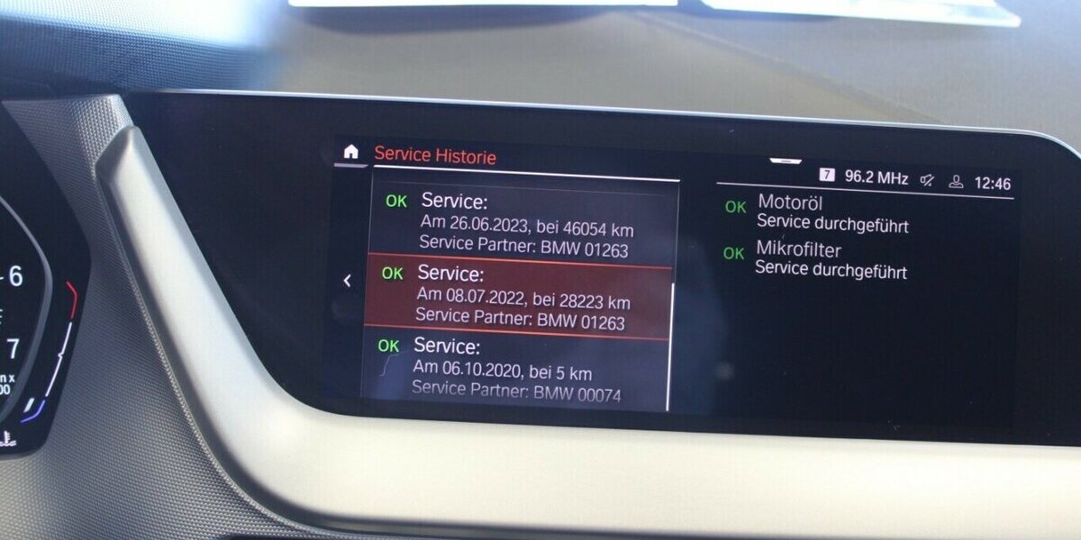 BMW 118 Advantage - LED- Navi - PDC - SHZ - 87.720 km 16.980 &euro; Euskirchen 53881