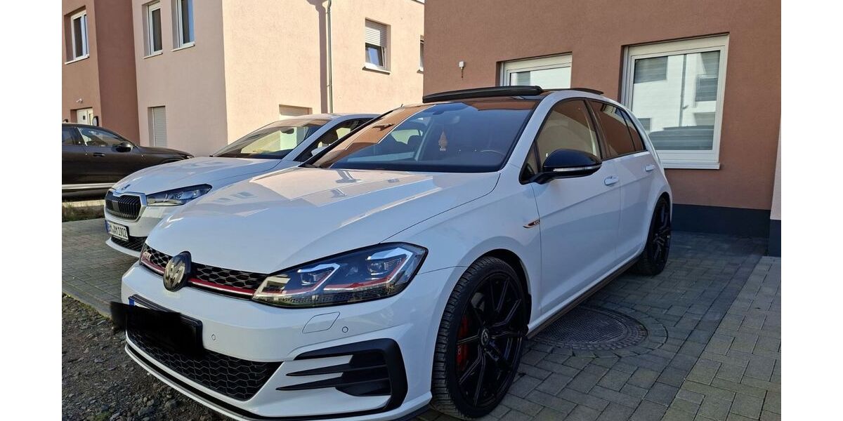 VW Golf 56.000 km 22.999 &euro; Zülpich 53909