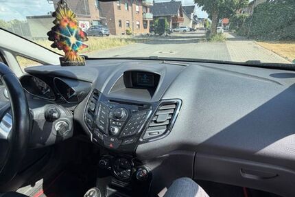 Ford Fiesta 162.000 km 3.400 &euro; Langerwehe 52379