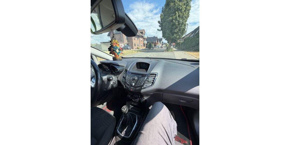 Ford Fiesta 162.000 km 3.400 &euro; Langerwehe 52379