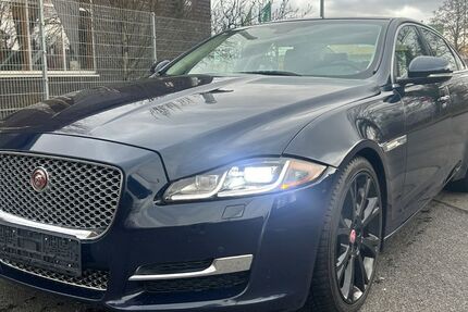 Jaguar XJ 94.800 km 9.890 &euro; Düren 52355