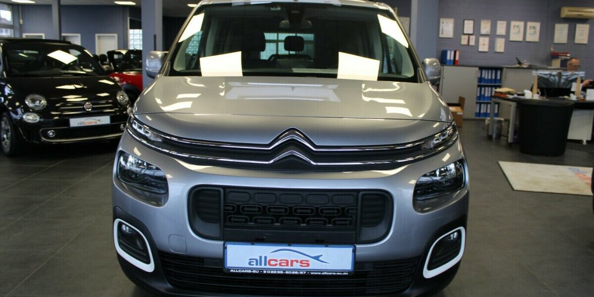 Citroen Berlingo M BlueHDi EAT8 Shine Panorama - Navi 82.816 km 18.980 &euro; Euskirchen 53881