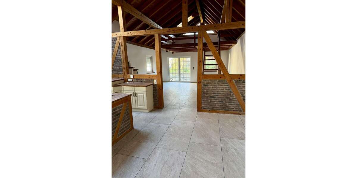 Etagenwohnung Euskirchen Dom-Esch - 7 Zimmer, 192 m&sup2;, 2.200&euro; | Angebot:25336834