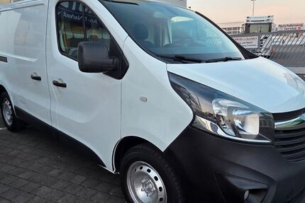 Opel Vivaro 124.000 km 9.450 &euro; Pulheim 50259