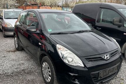 Hyundai i20 132.400 km 3.250 &euro; Düren 52351