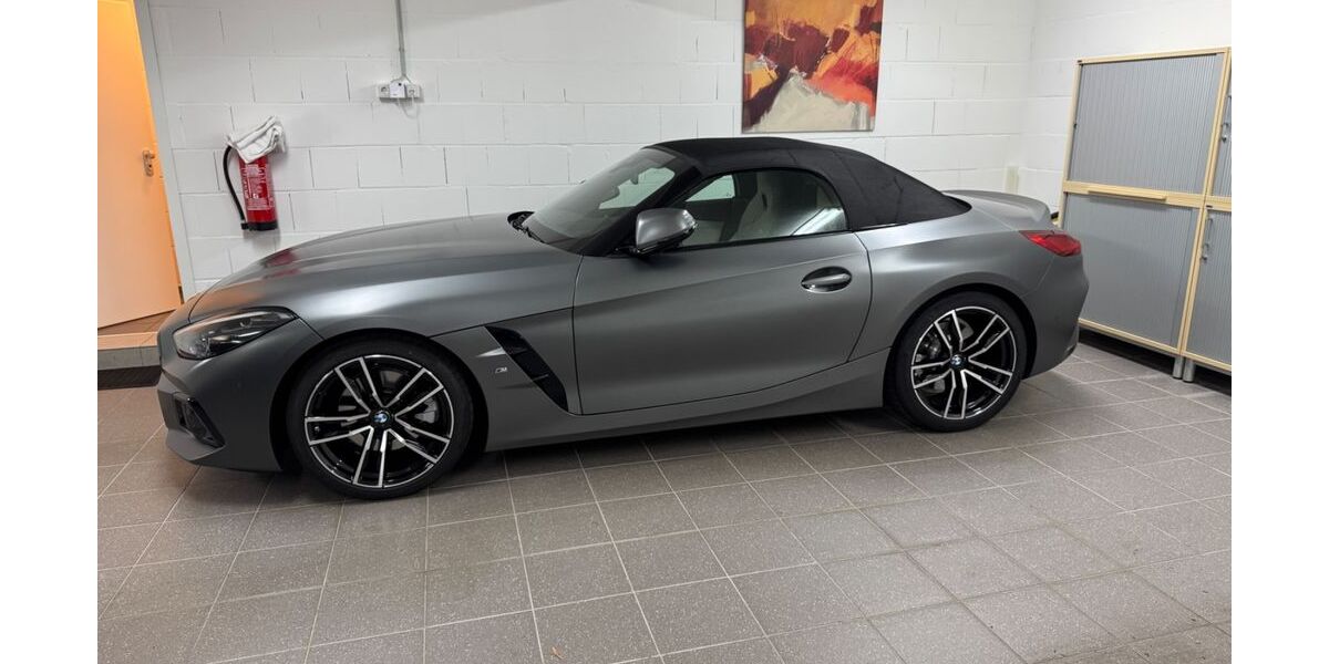 BMW Z4 29.870 km 43.900 &euro; Pulheim 50259