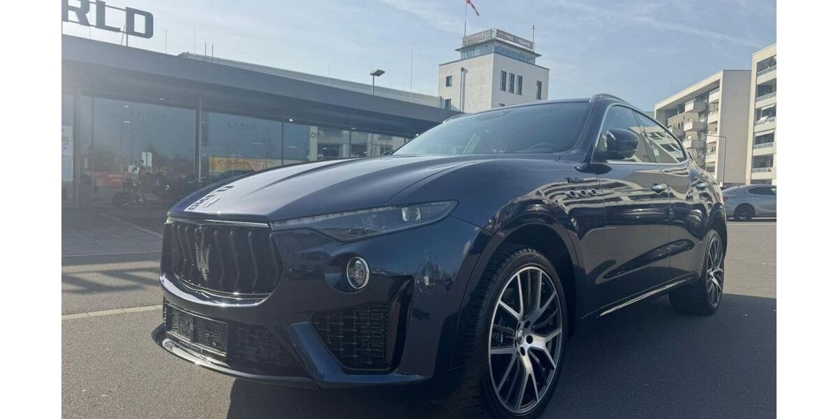 Maserati Levante 11.130 km 62.480 &euro; Köln 50829