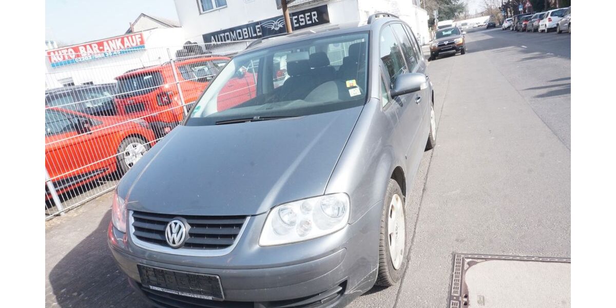 VW Touran 321.000 km 999 &euro; Köln 51143