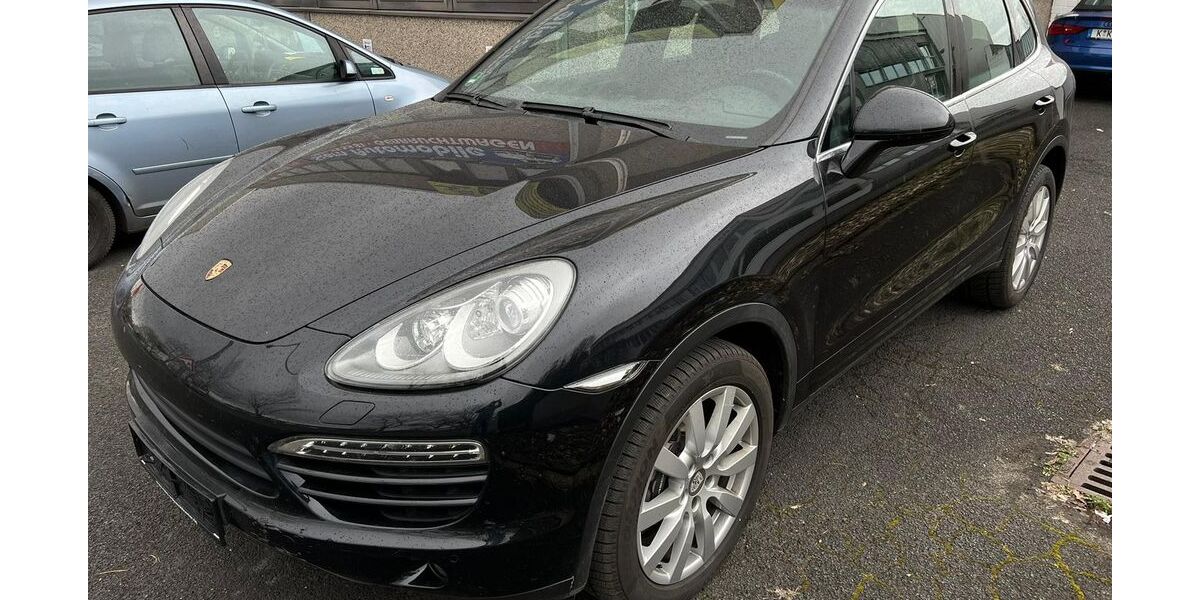 Porsche Cayenne 201.000 km 16.890 &euro; Köln 50739