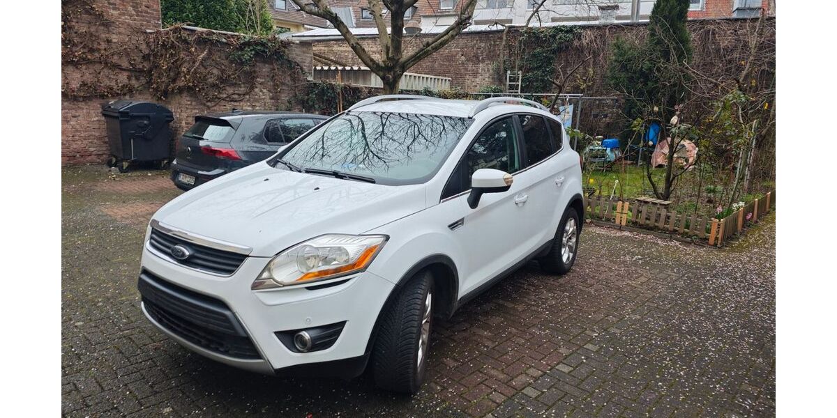 Ford Kuga 218.000 km 5.399 &euro; köln 50733