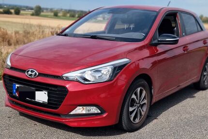 Hyundai i20 64.400 km 9.200 &euro; Merzenich 52399