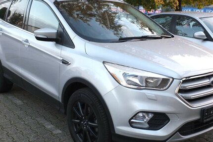 Ford Kuga TREND PARKPILOT AHK original 74.987 km ! 74.987 km 11.804 &euro; Köln 50858