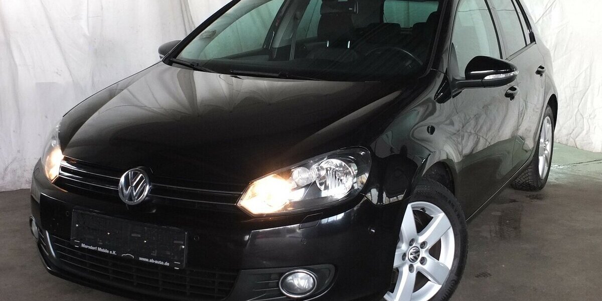 VW Golf 1.6TDi TEAM KLIMAAUTOMATIK 5-türig 159.855 km 6.498 &euro; Köln 50858