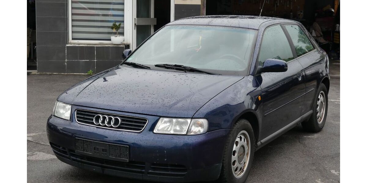 Audi A3 105.000 km 1.299 &euro; Leverkusen 51379