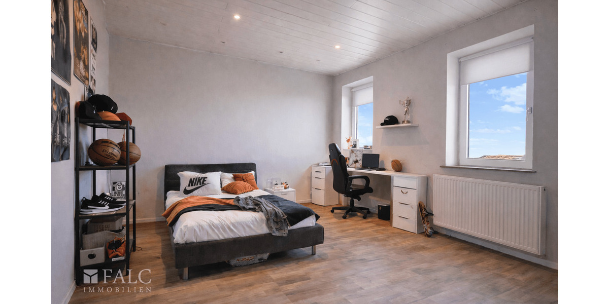 Reihenmittelhaus Köln-Lövenich Lövenich - 6 Zimmer, 147 m&sup2;, 620.000&euro; | Angebot:25696530