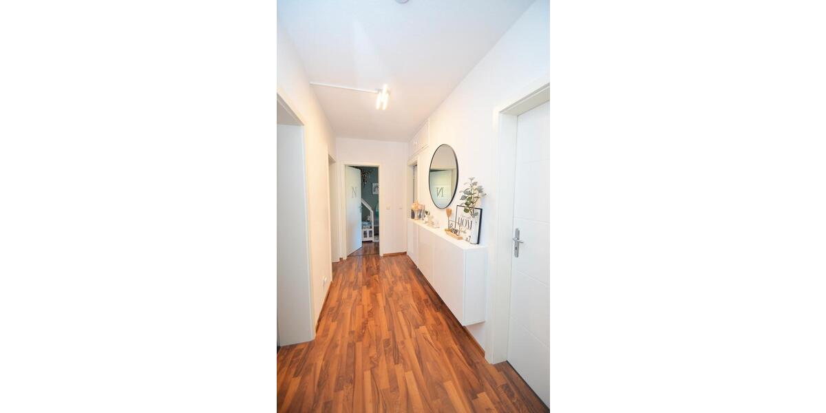 Etagenwohnung Brühl - 3 Zimmer, 70 m&sup2;, 760&euro; | Angebot:25416414