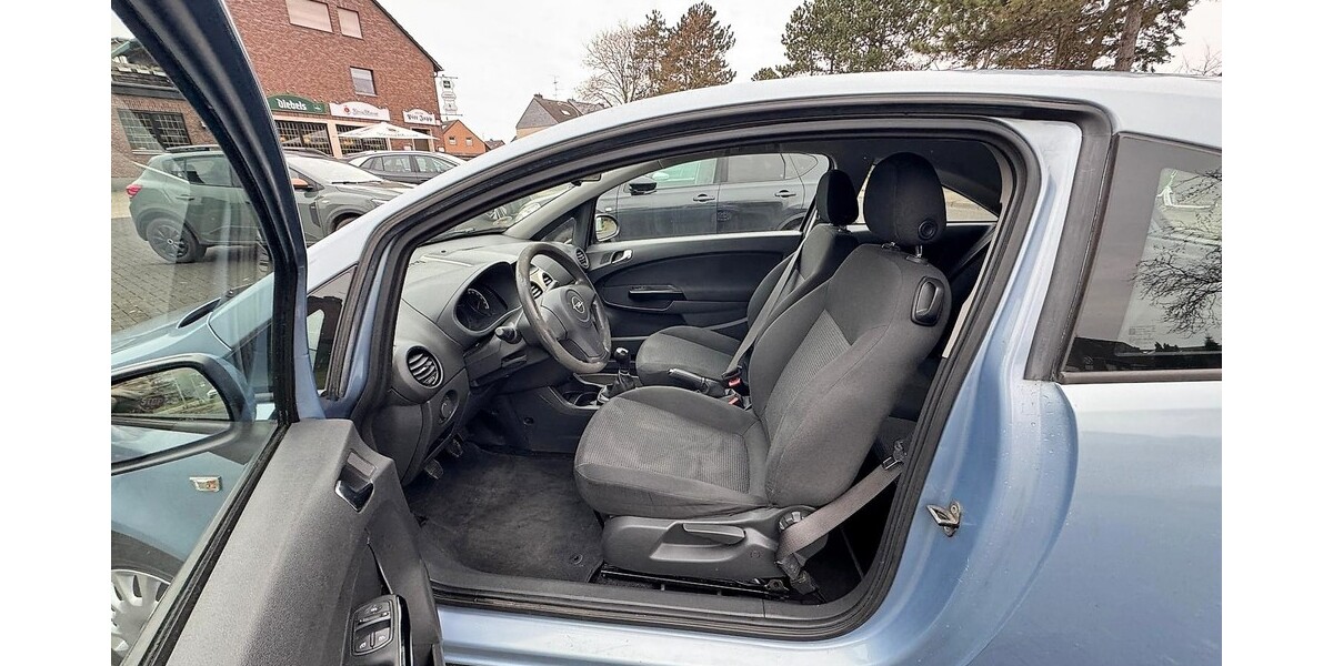 Opel Corsa D 125.600 km 2.000 &euro; Grevenbroich 41515