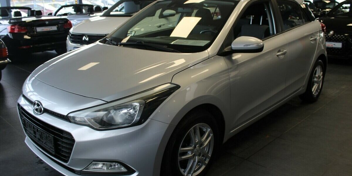 Hyundai i20 blue 1.0 T-GDI Ahk. - Klima - BT. 83.050 km 11.980 &euro; Euskirchen 53881