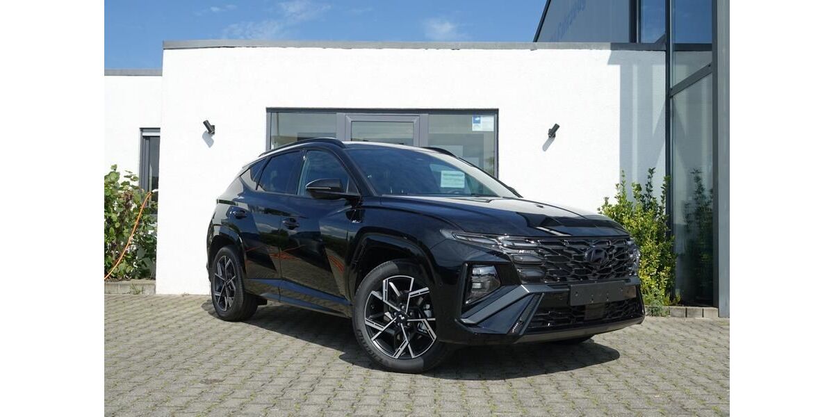 Hyundai TUCSON 1.384 km 35.980 &euro; Düren 52353