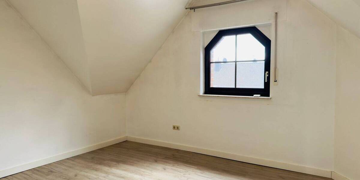 Einfamilienhaus Langerwehe Merode - 6 Zimmer, 199 m&sup2;, 399.000&euro; | Angebot:25748376