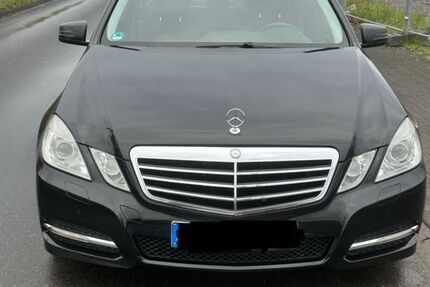 Mercedes-Benz 220 218.000 km 13.500 &euro; Brühl 50321