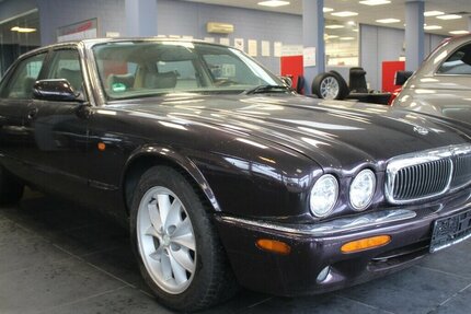 Jaguar XJ 8 Executiv - GASANLAGE - 142.800 km 11.980 &euro; Euskirchen 53881