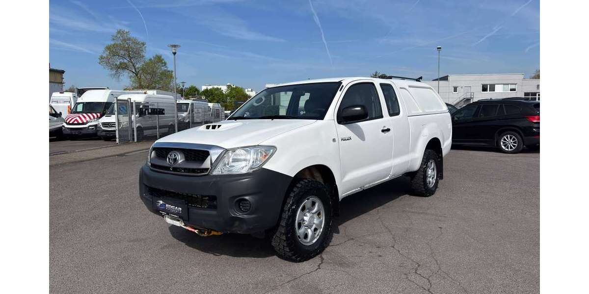 Toyota Hilux 82.307 km 17.255 &euro; Köln 51145