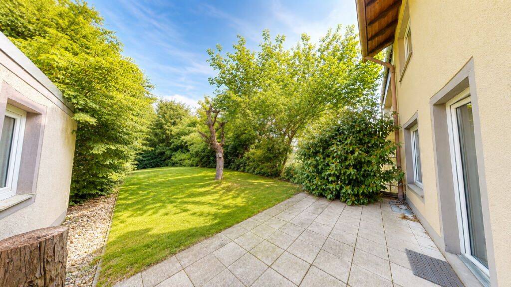 Doppelhaushälfte Erftstadt Lechenich - 5 Zimmer, 145 m&sup2;, 440.000&euro; | Angebot:26798802