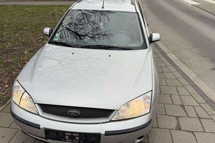 Ford Mondeo 109.000 km 2.899 &euro; Köln 51103