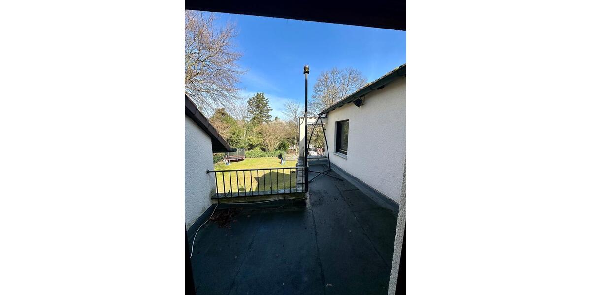 Etagenwohnung Köln Mülheim - 3 Zimmer, 100 m&sup2;, 1.100&euro; | Angebot:25590253