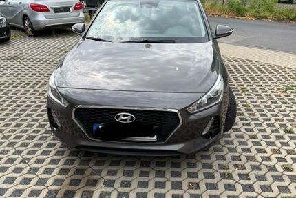 Hyundai i30 111.000 km 8.999 &euro; Hürth 50354
