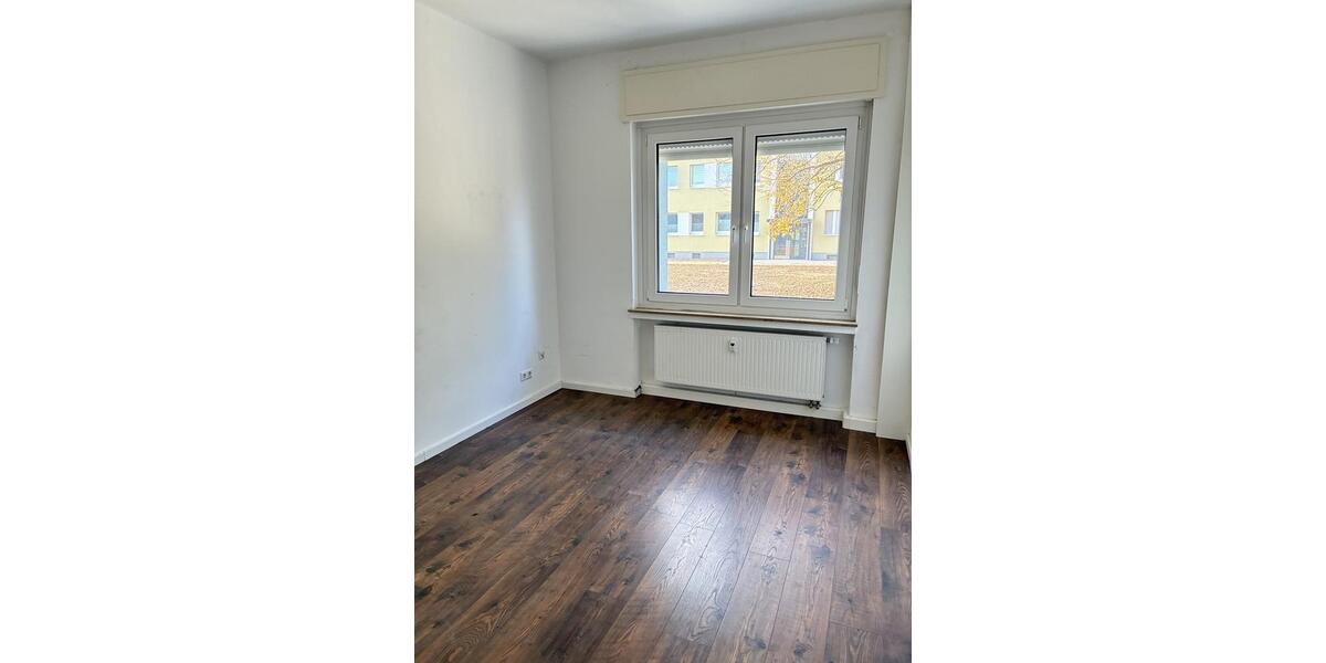 Erdgeschoßwohnung Dormagen - 6 Zimmer, 127 m&sup2;, 1.422&euro; | Angebot:25956754