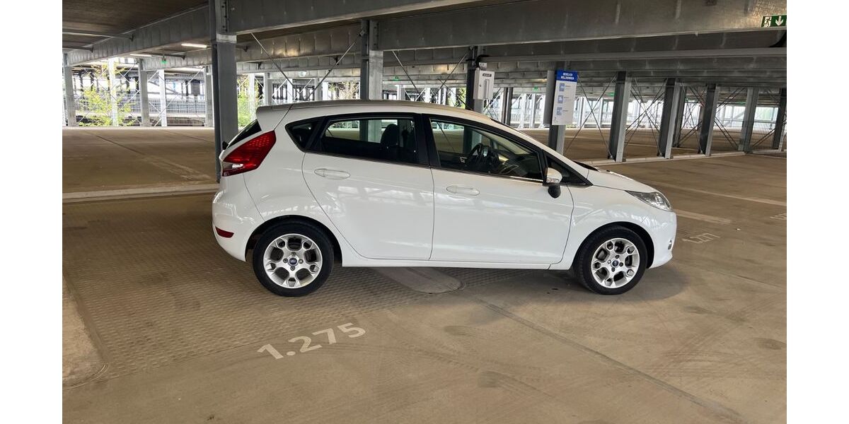 Ford Fiesta 85.903 km 5.100 &euro; Monheim 40789