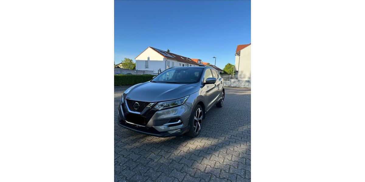 Nissan Qashqai 120.000 km 14.300 &euro; Düren 52351