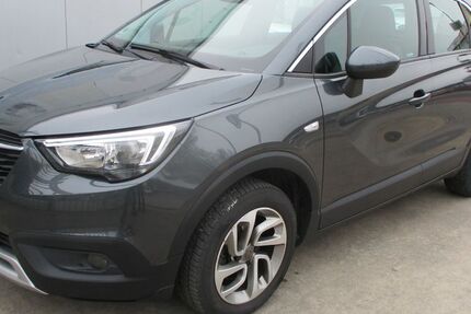 Opel Crossland (X) 46.083 km 10.970 &euro; Köln 51105