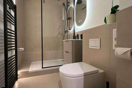 Zimmer Leverkusen Rheindorf - 1 Zimmer, 1.160&euro; | Angebot:20819489