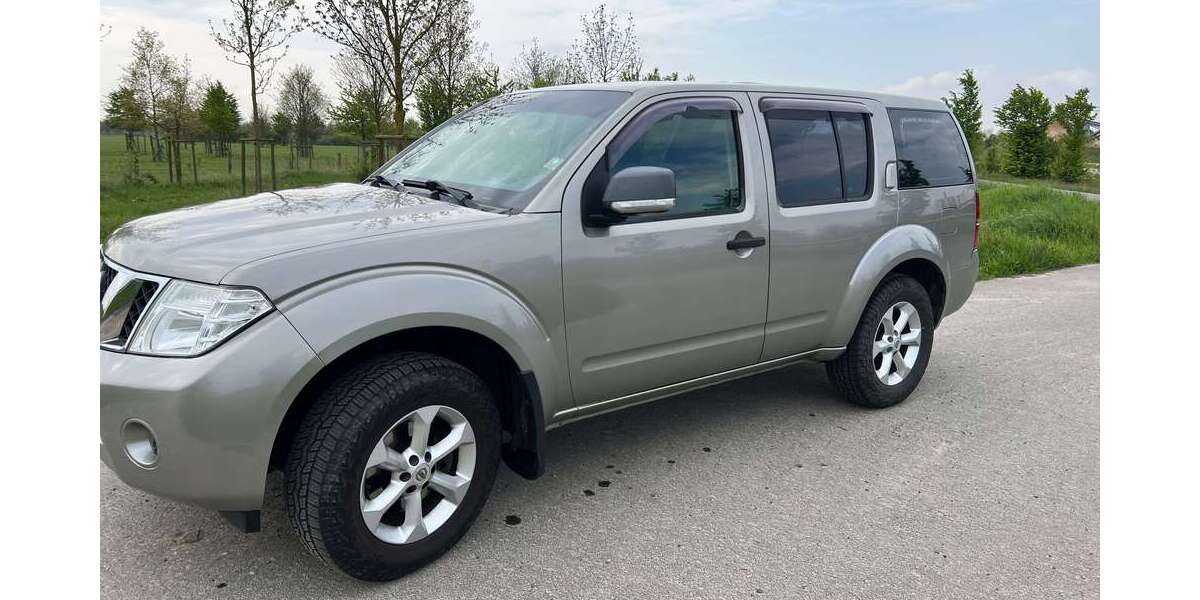 Nissan Pathfinder 227.227 km 12.400 &euro; Kerpen, Kolpingstadt 50170