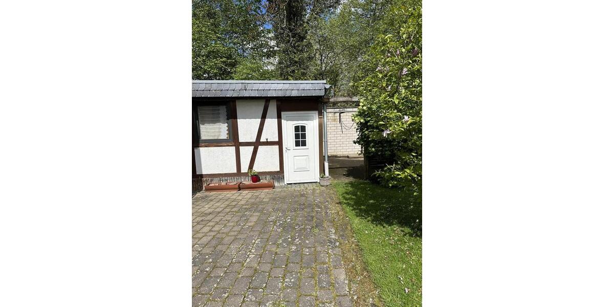 Erdgeschoßwohnung Euskirchen Dom-Esch - 7 Zimmer, 192 m&sup2;, 2.200&euro; | Angebot:25305992