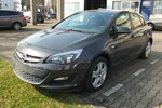 Opel Astra WM26: ACTIVE KLIMAANLAGE 17ZOLL LMF TEMPOMAT 92.855 km 6.904 &euro; Köln 50858