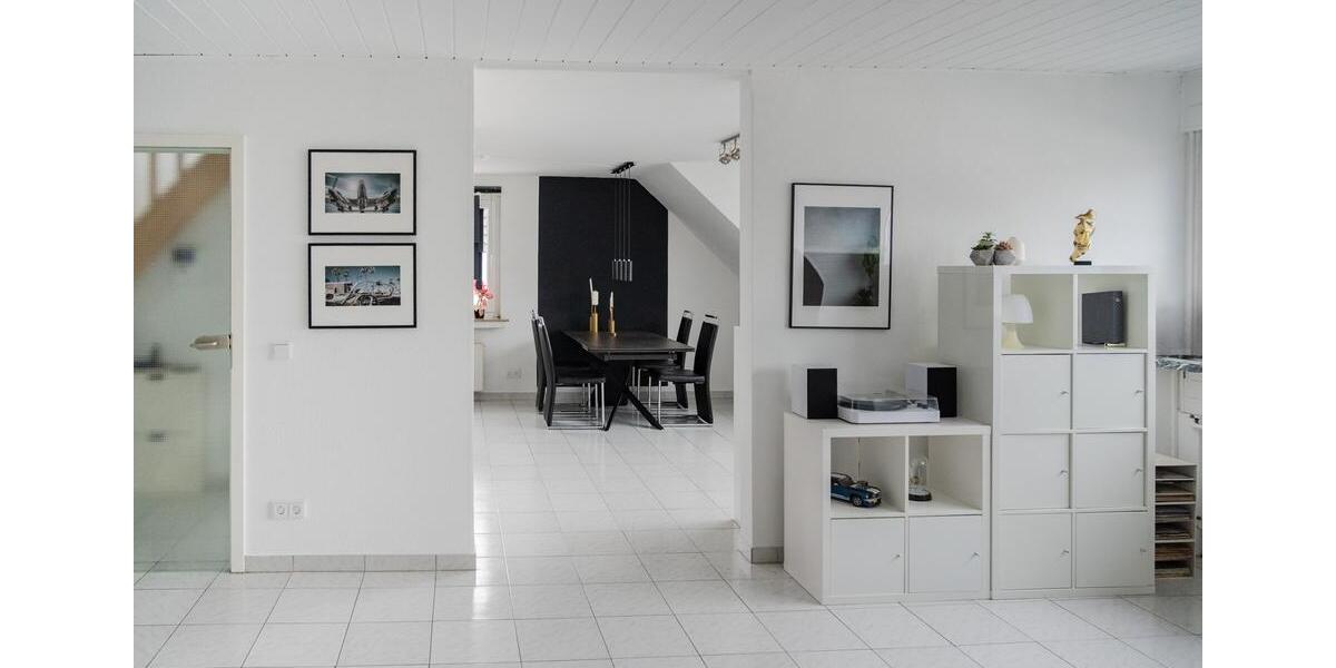 Etagenwohnung Köln Porz - 4 Zimmer, 120 m&sup2;, 1.450&euro; | Angebot:25542428