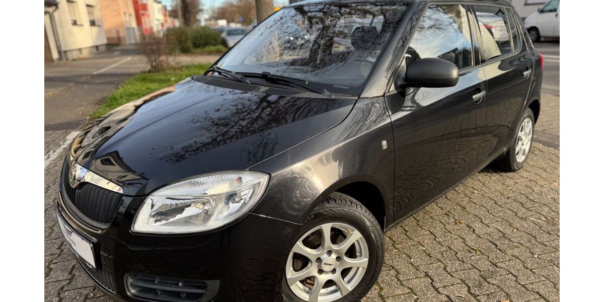 Skoda Fabia 39.000 km 4.799 &euro; Köln/Wahn 51147