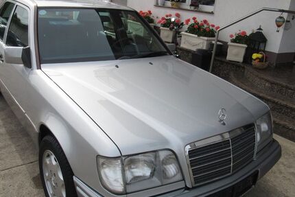 Mercedes-Benz E 200 134.000 km 6.600 &euro; Leverkusen 51371