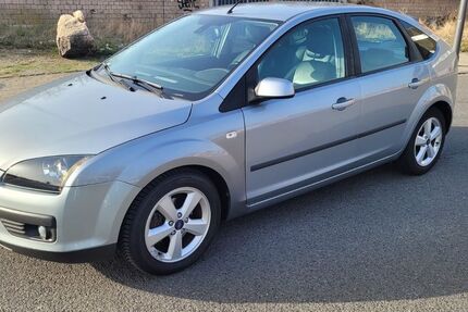 Ford Focus 115.000 km 3.900 &euro; Pulheim 50259