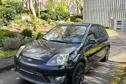 Ford Fiesta 87.000 km 5.350 &euro; Köln 51069