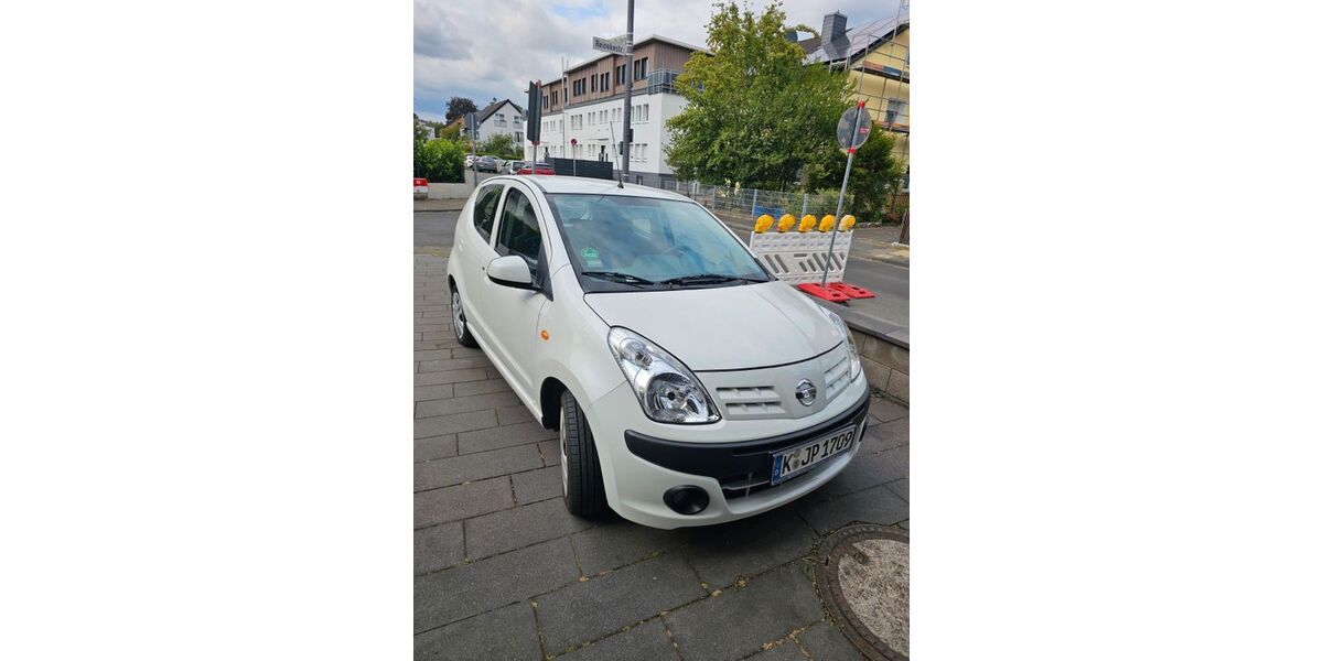 Nissan Pixo 18.721 km 3.950 &euro; Köln 51145